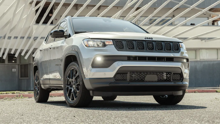 2024 Jeep Compass: क्या ये SUV आपकी जिंदगी बदलेगी?